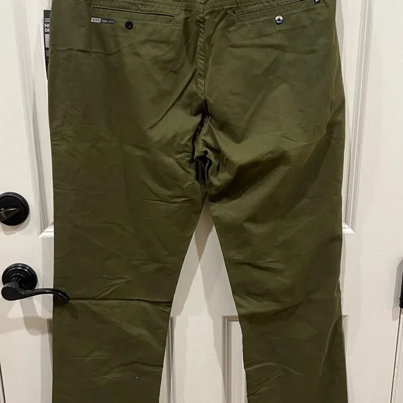 BNWT Hurley Nike Dri Fit Chinos Olive Green size 34 $70 - Picture 6 of 9